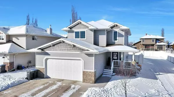 3 Ralston PL, Sylvan Lake, AB T4S 0C1