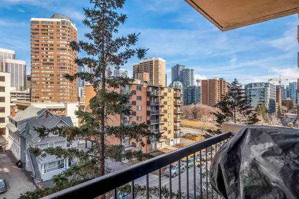 Calgary, AB T2R 0B1,733 14 AVE Southwest #603