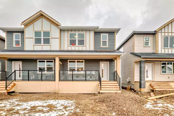 642 Wolf Willow BLVD Southeast, Calgary, AB T2X 5P8