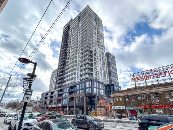 286 Main ST #1611, Toronto E02, ON M4C 4X4