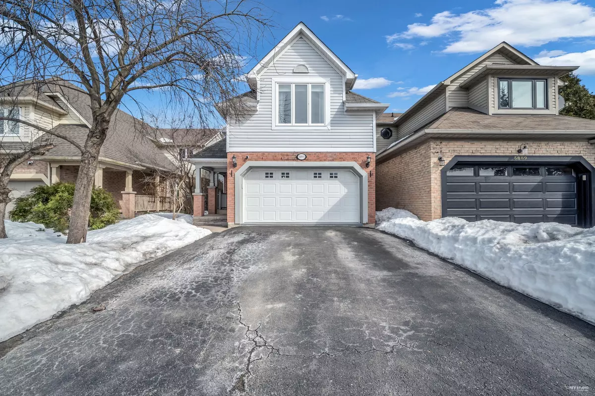 Mississauga, ON L5M 5L6,5893 Leeside CRES