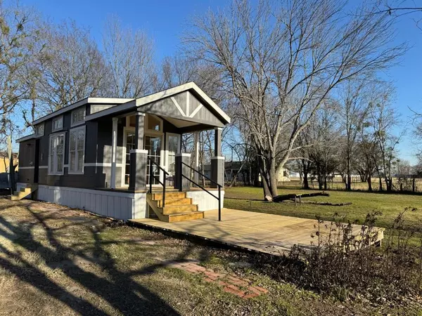 Blooming Grove, TX 76626,715 Atkinson Street