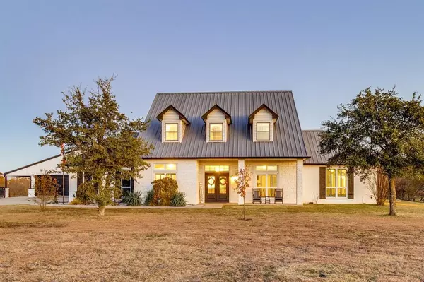 752 Jc Maples Road, Gunter, TX 75058