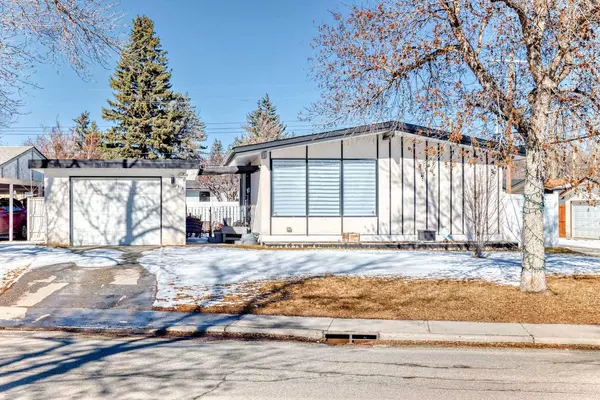 2616 63 AVE Southwest, Calgary, AB T3E 5J7