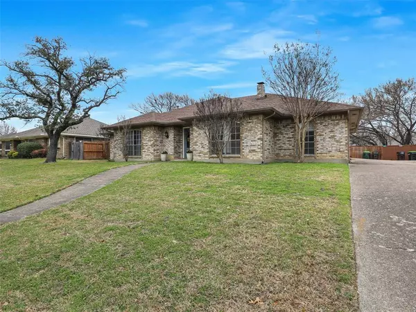 Plano, TX 75075,2608 Mariposa Circle