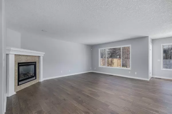 Calgary, AB T3M 1C9,20 Cranleigh CT Southeast