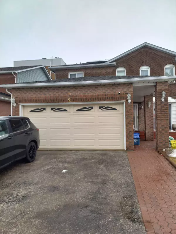 2 Wood DR #BSMT, Whitby, ON L1N 8H7