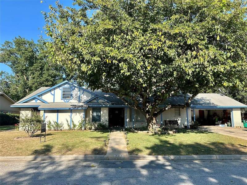 504 Aspen Road, Gainesville, TX 76240