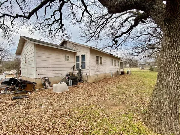 Mineral Wells, TX 76067,324 N Keller Road