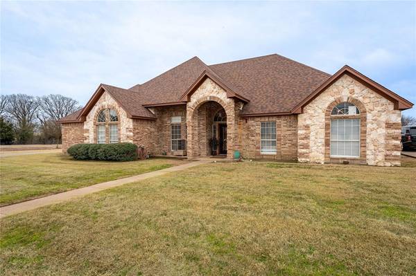 3630 Darnell Drive, Paris, TX 75462