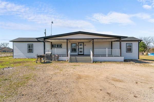 2797 Vz County Road 3417, Wills Point, TX 75169