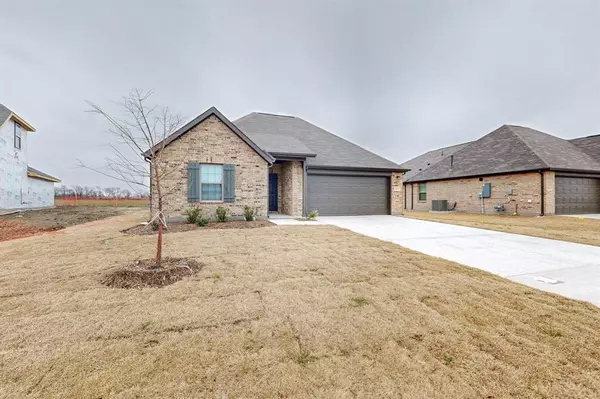 Van Alstyne, TX 75495,2021 Rolling Ridge Drive