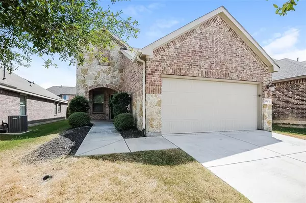 12172 Walden Wood Drive, Fort Worth, TX 76244