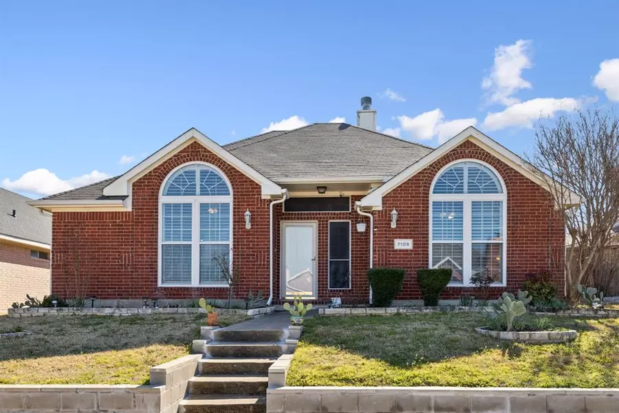 7109 Mazy Lane, Rowlett, TX 75089