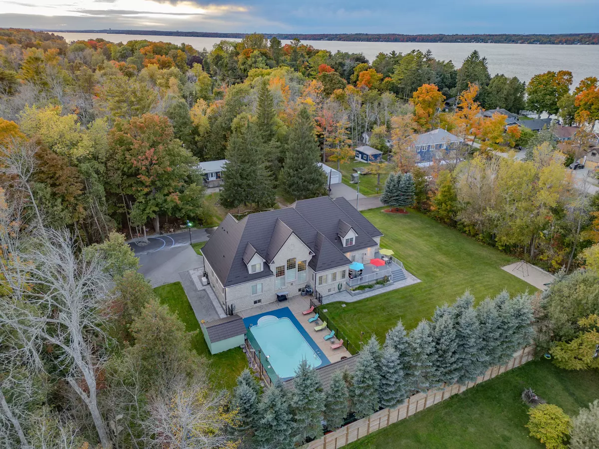 Innisfil, ON L9S 2M1,3965 Algoma AVE