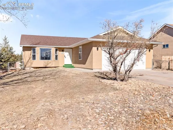 647 S Watermelon DR, Pueblo West, CO 81007