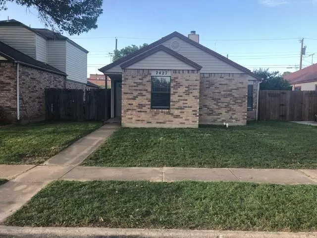 2427 Markland Street, Irving, TX 75060