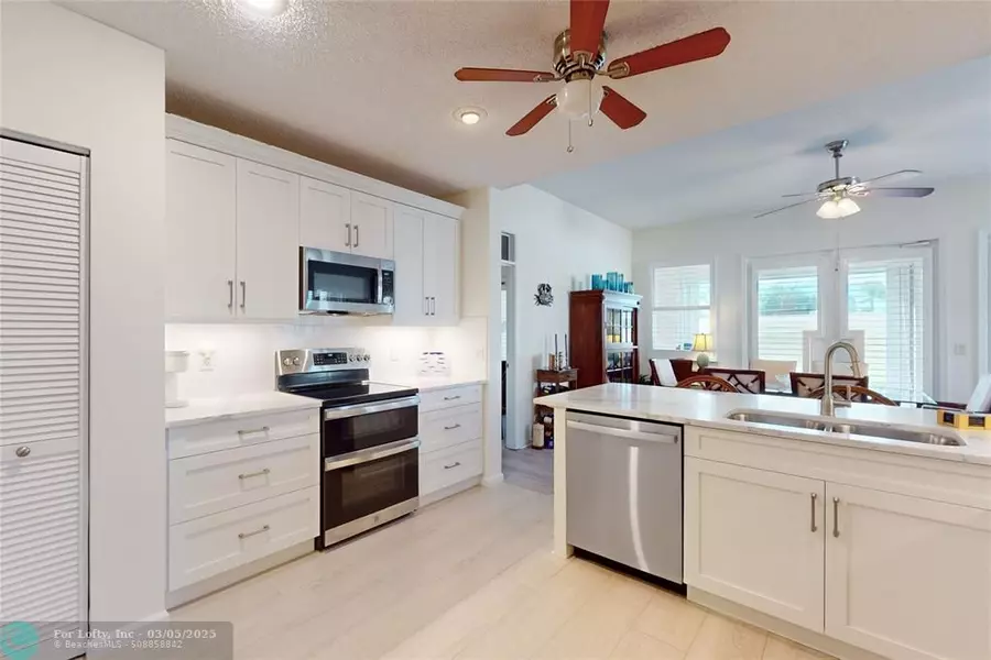 4853 N Newport Island Dr  #12B, Vero Beach, FL 32967