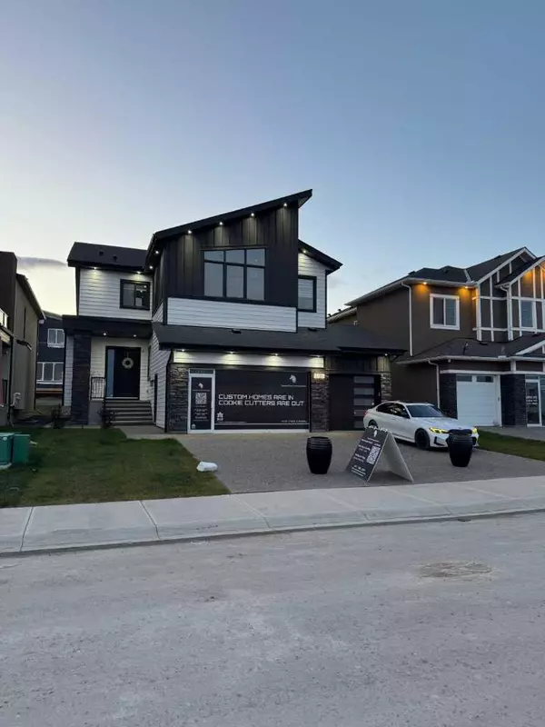 2012 Waterbury RD, Chestermere, AB T1X 2Y8