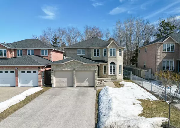 51 Hawkins DR, Barrie, ON L4N 0A7