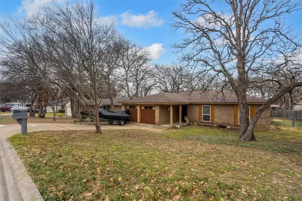 Azle, TX 76020,724 Timberoaks Drive