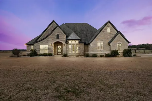 3607 FARM LAND Court, Granbury, TX 76048