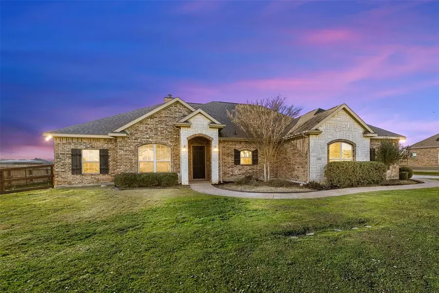 5560 Littlefield Drive, Dish, TX 76247