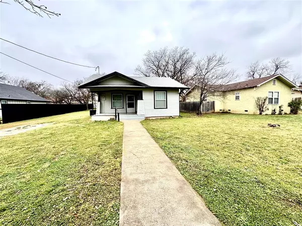 707 S Daugherty Avenue, Eastland, TX 76448