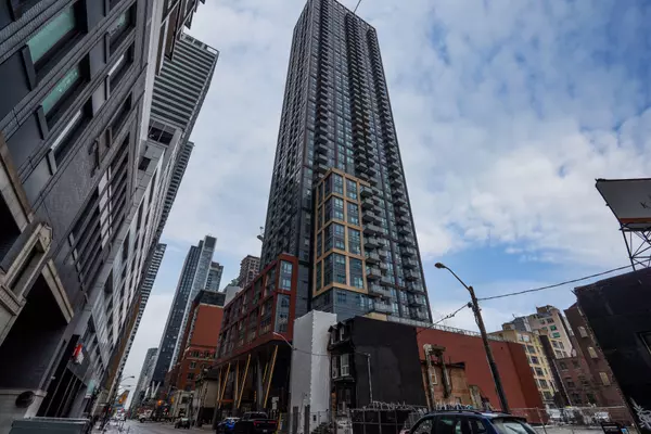 Toronto C01, ON M5V 0W2,108 Peter ST #4603