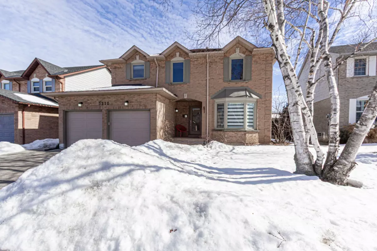 Burlington, ON L7M 2N7,3216 Pinemeadow DR