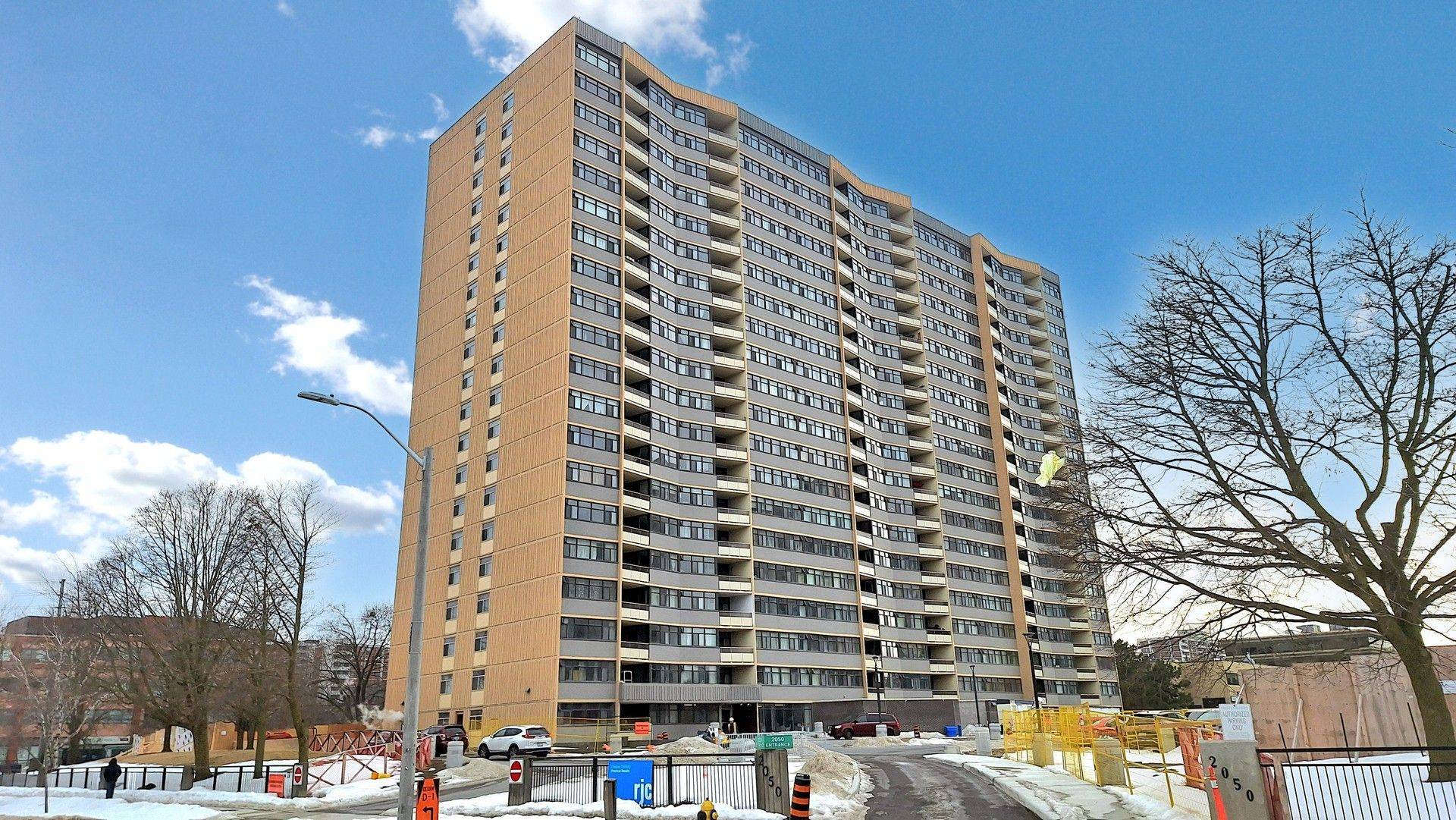 Toronto E05, ON M1W 2V5,2050 Bridletowne CIR #1212