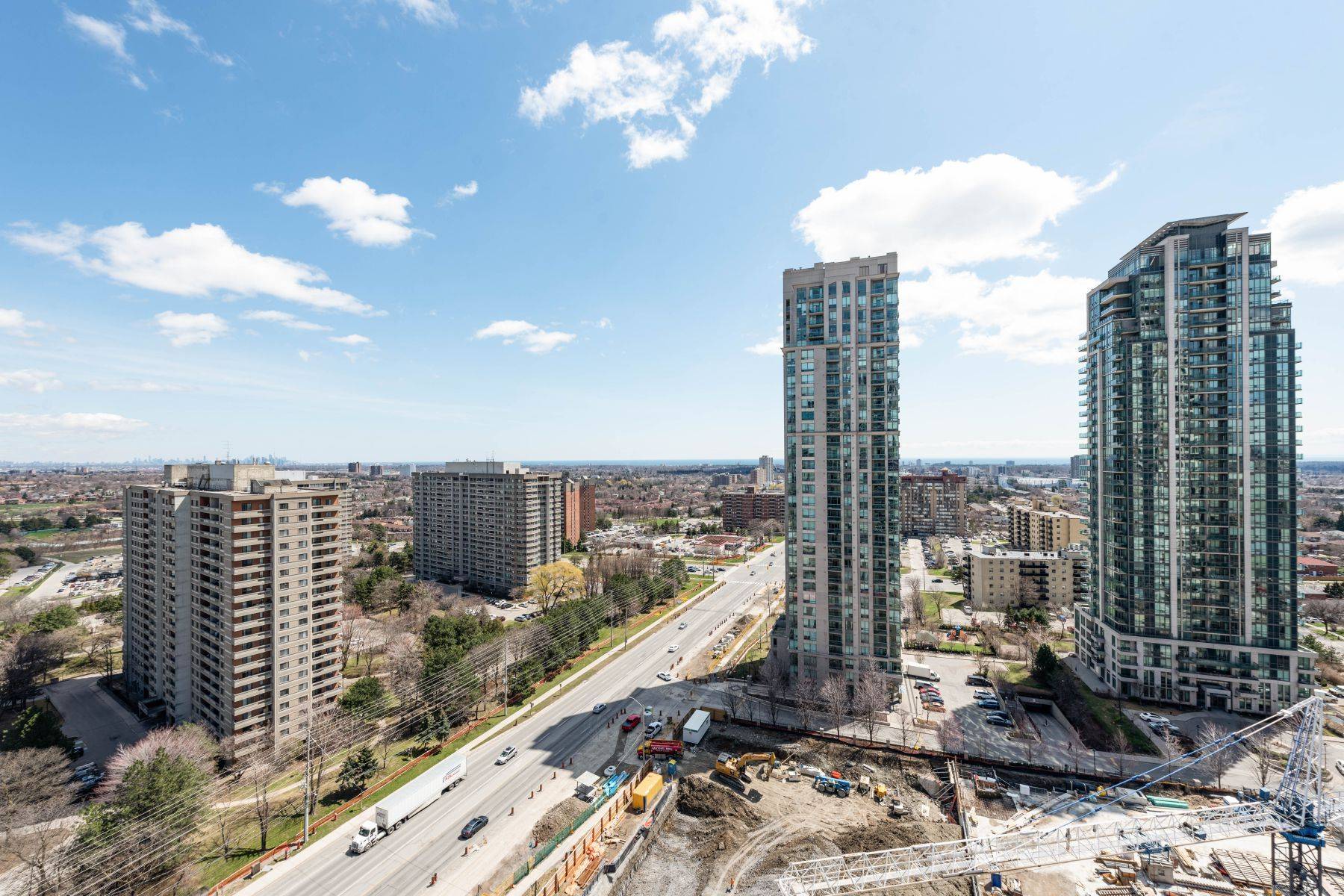 Mississauga, ON L5B 4M1,33 Elm DR #2112