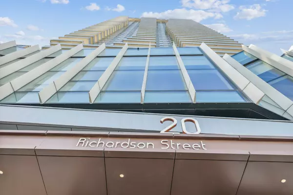 20 Richardson ST #513, Toronto C08, ON M5A 4J9