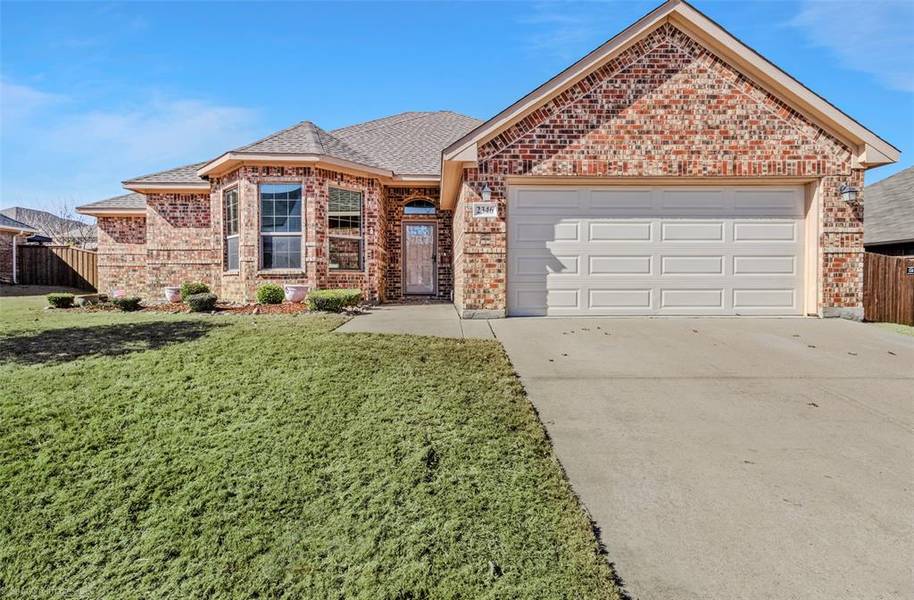 2346 Trace Ridge Drive, Weatherford, TX 76087