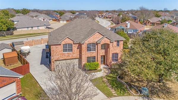 5795 Brighton Court, Haltom City, TX 76137