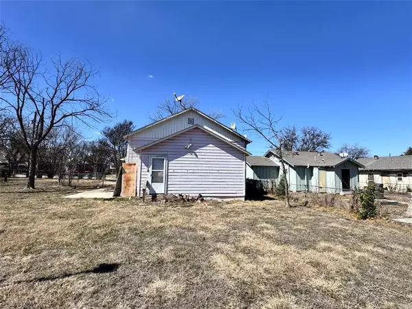 Brownwood, TX 76801,2204 Avenue C