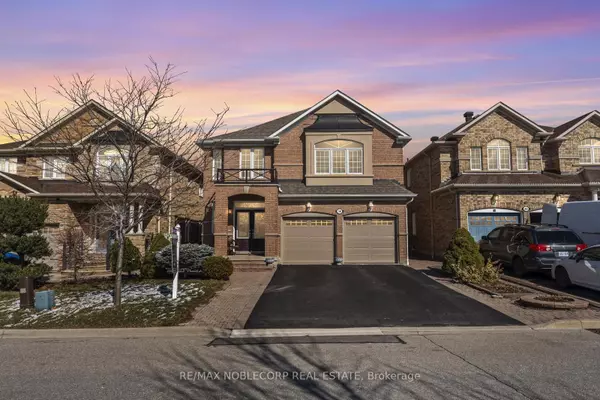 36 Venice Gate DR, Vaughan, ON L4H 0E7