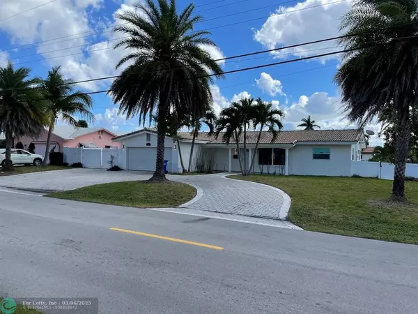 Pompano Beach, FL 33060,600 SE 5TH CT