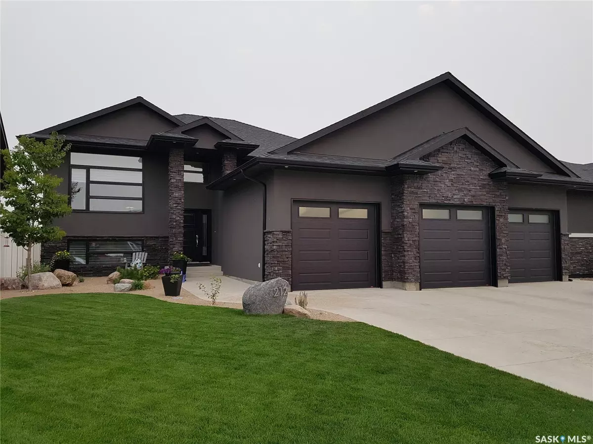 Warman, SK S0K 4S1,212 Augusta DRIVE