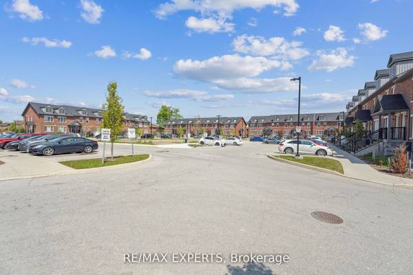 246 Penetanguishene RD #13, Barrie, ON L4M 7C2