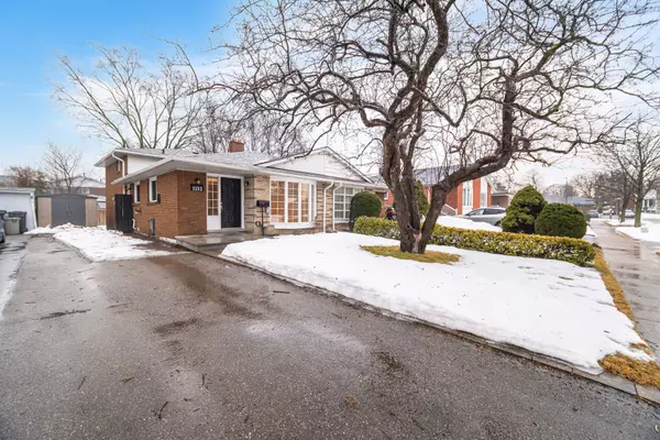 1132 Saturnia CRES, Mississauga, ON L4Y 2M3