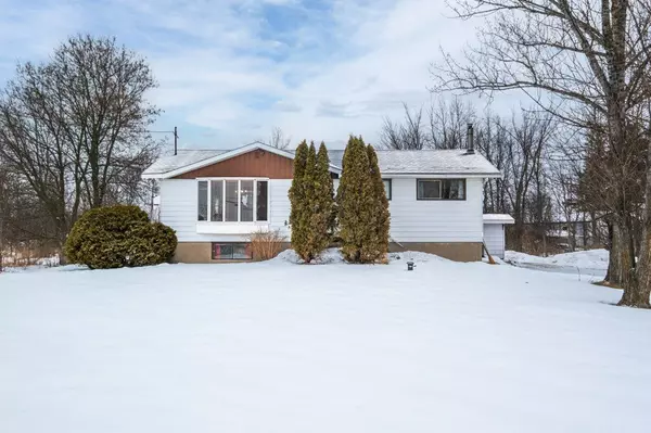 4971 County Road 2 RD, Loyalist, ON K0H 2H0