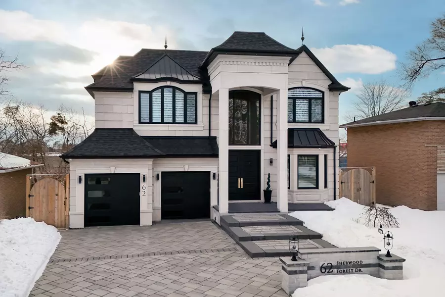 62 Sherwood Forest DR, Markham, ON L3P 1P8