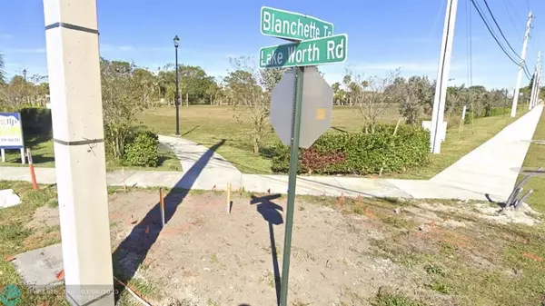 Lake Worth, FL 33467,8601 Lake Worth Road