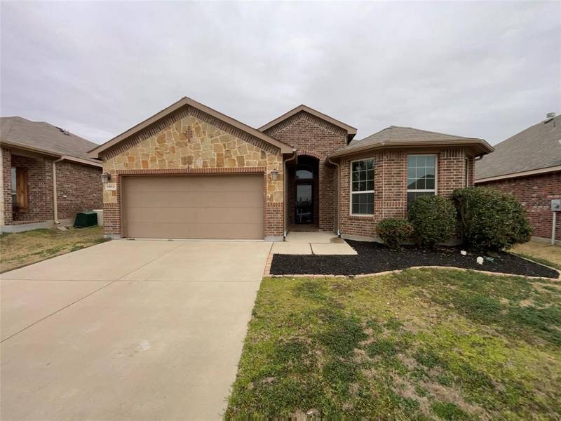 1012 Barry Drive, Weatherford, TX 76087