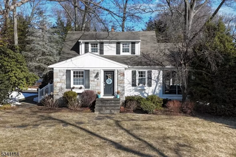 50 Colgate Ave, Wyckoff Twp., NJ 07481