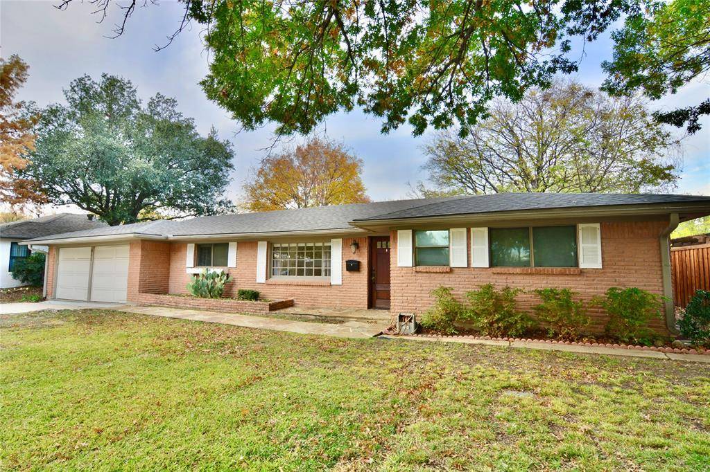 Grapevine, TX 76051,911 E Worth Street