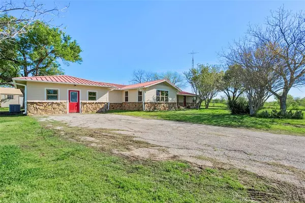 4514 Fm 637, Corsicana, TX 75109