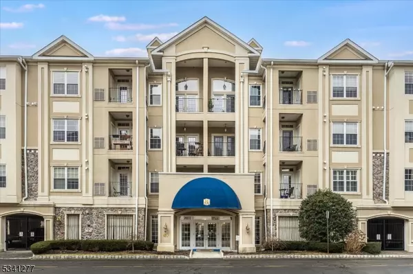 4205 Harcourt Rd #205, Clifton City, NJ 07013