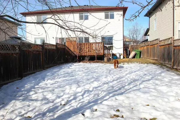 Red Deer, AB T4R 3G3,52 Arnold Close